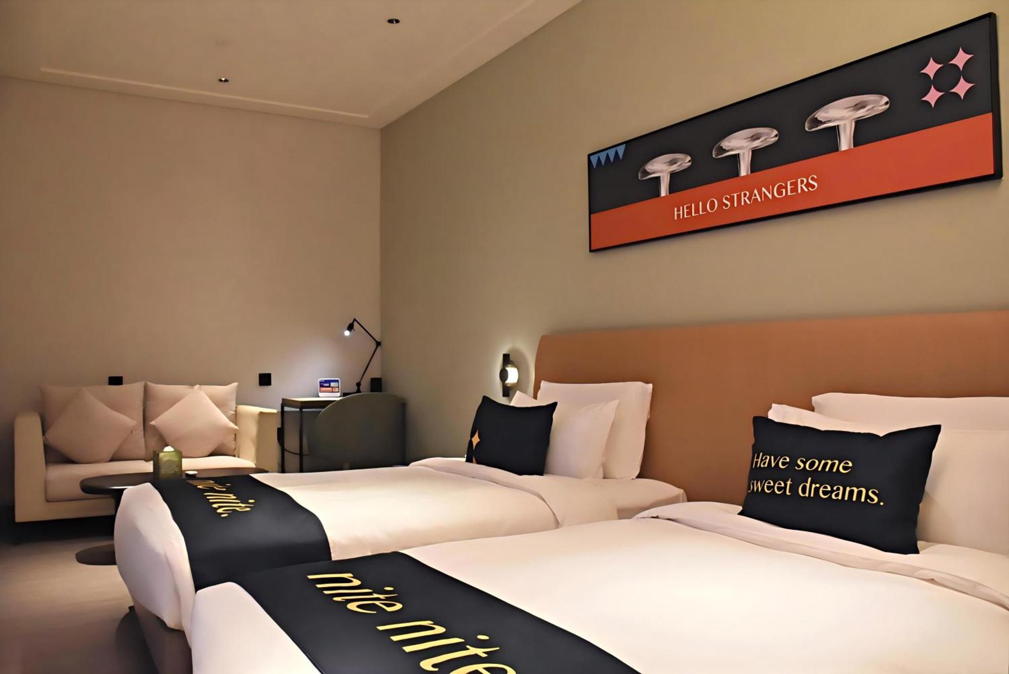 The Mustel Hotel Chongqing Hongyadong Exterior foto